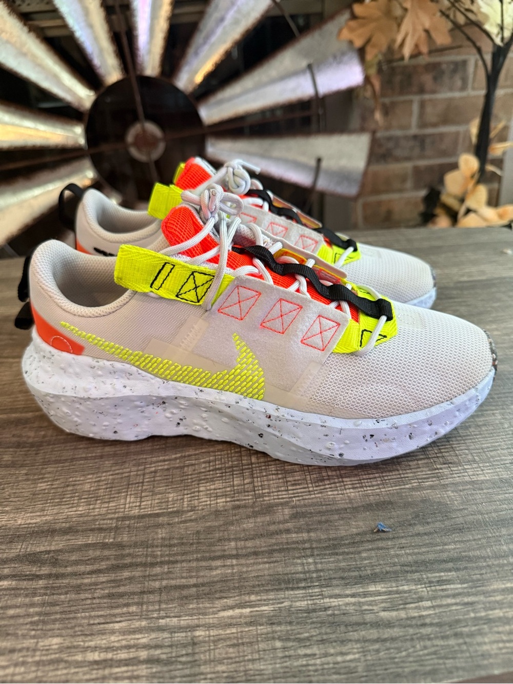 Nike Crater Impact Sneakers Women’s Size 8 Grey Volt Hyper Crimson CW2386-002